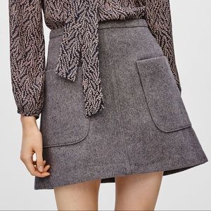 Aritzia Talula Hallows Skirt